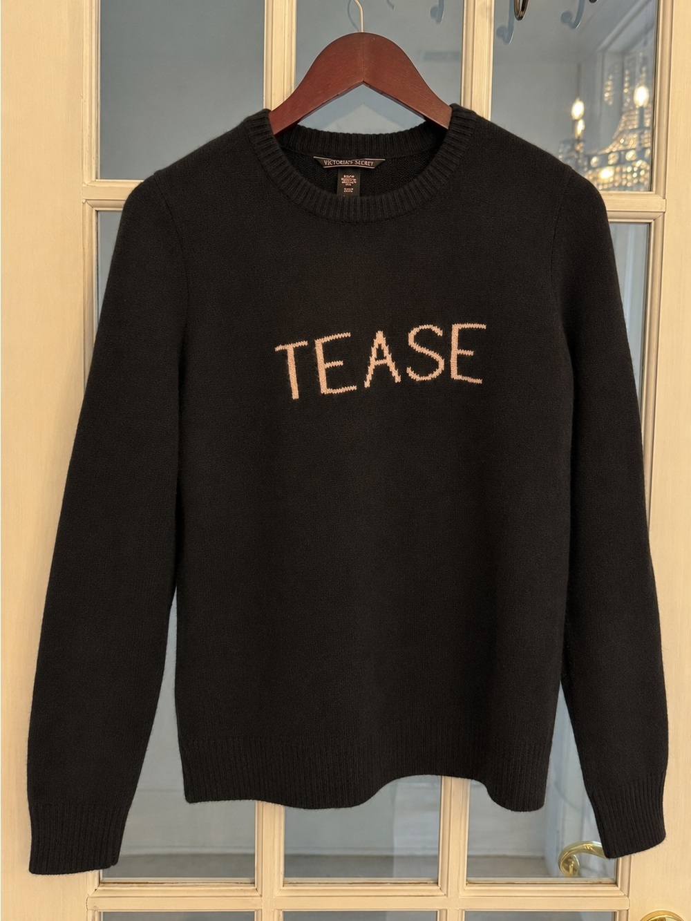VICTORIA’S SECRET Women’s Black 100% Cashmere Tease Crewneck Sweater Size S